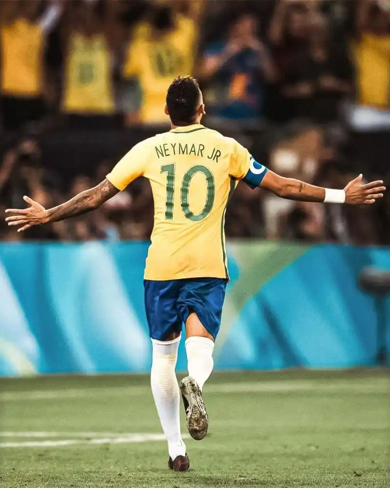 攻守兼備的 攻守兼備的